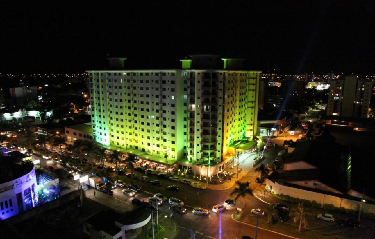 Prive Boulevard Caldas Novas Exterior photo